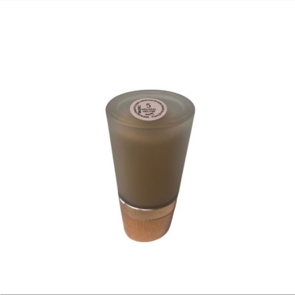 Charlotte Tilbury Airbrush Flawless Foundation - Picture 2 of 2